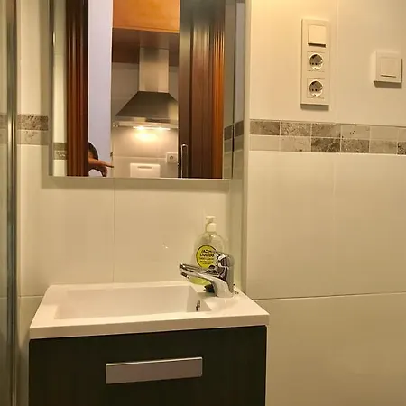 Economy Studio Calle La Loma 107 아파트 *